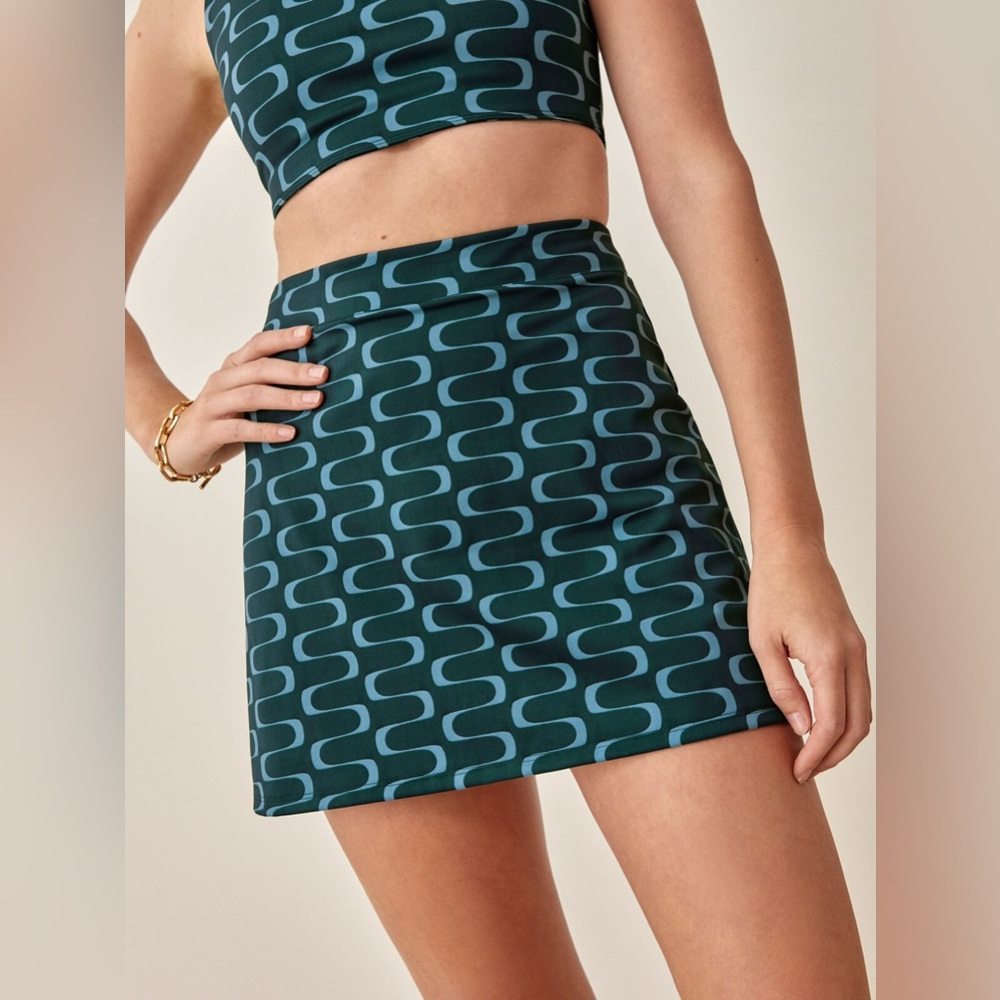 Reformation Riley Ecomove Skirt in Venture